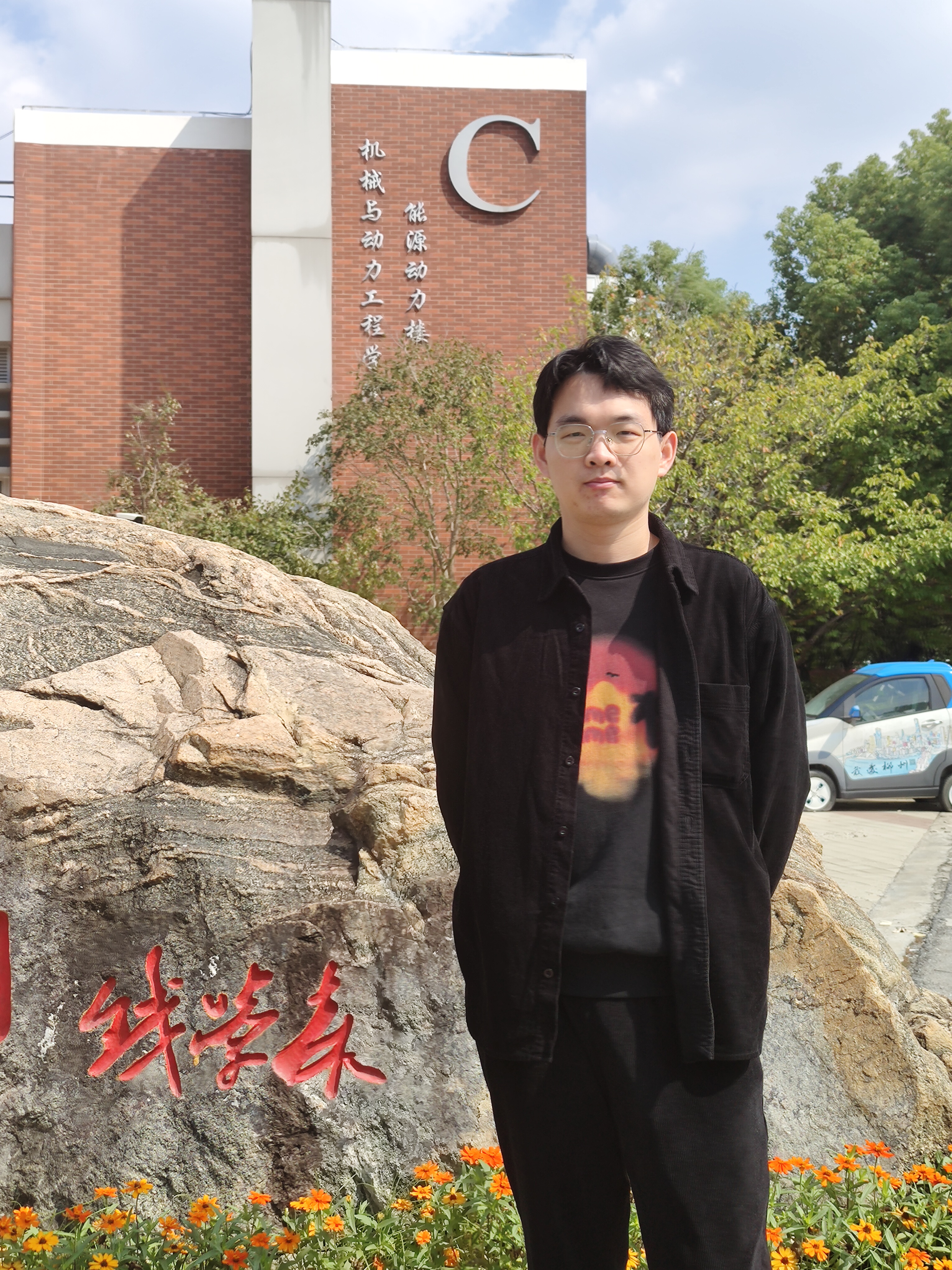 101_单人生活照_生活照1-杨溢凡.jpg